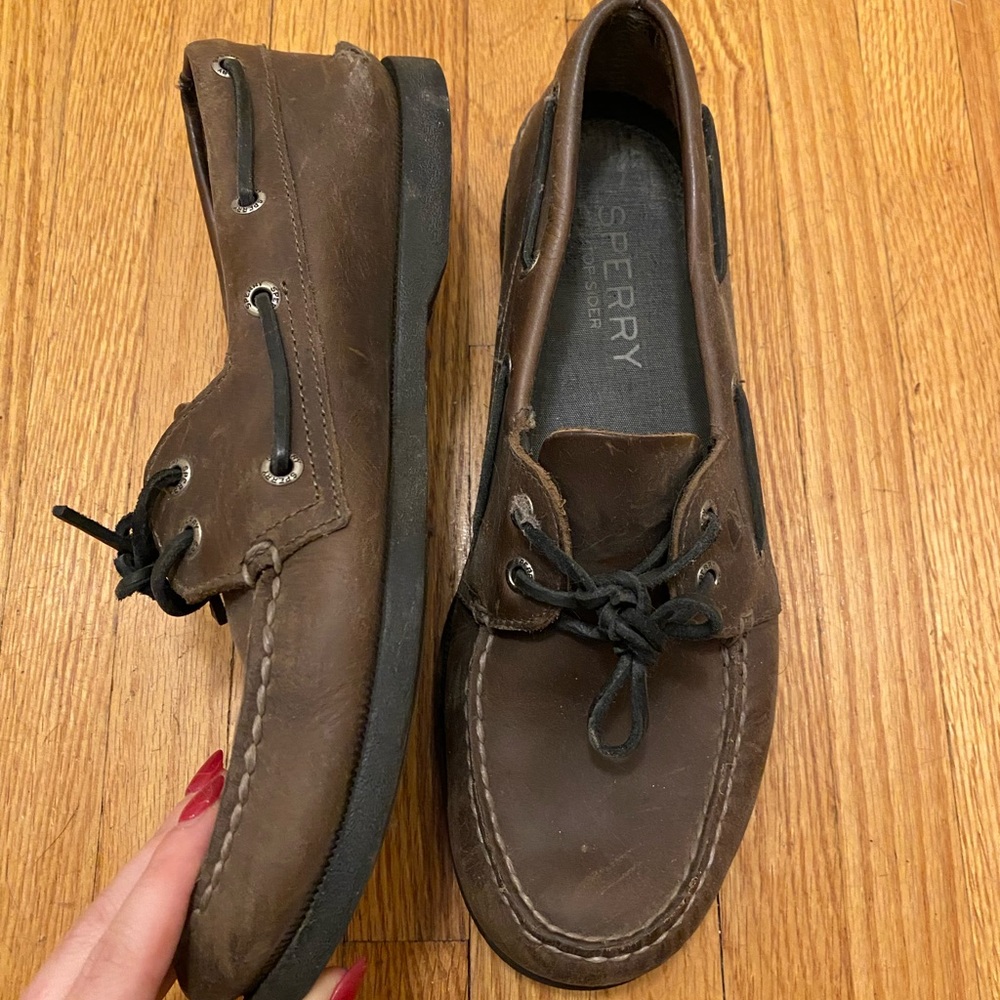 Sperrys boat shoes brown